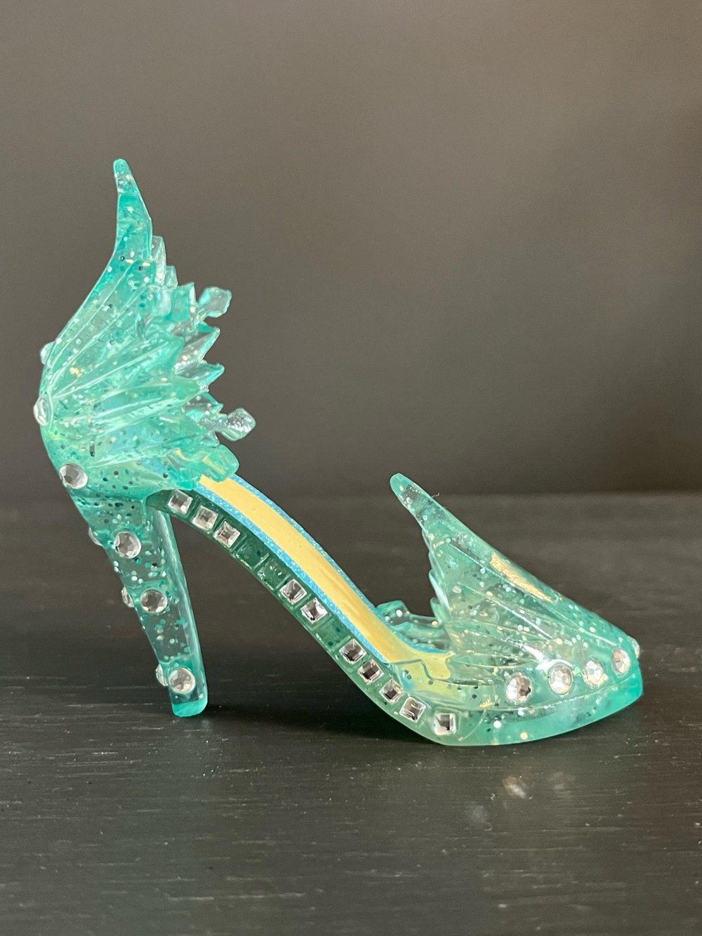 Disney Parks Runway Shoe Ornament Elsa Frozen NWOT
